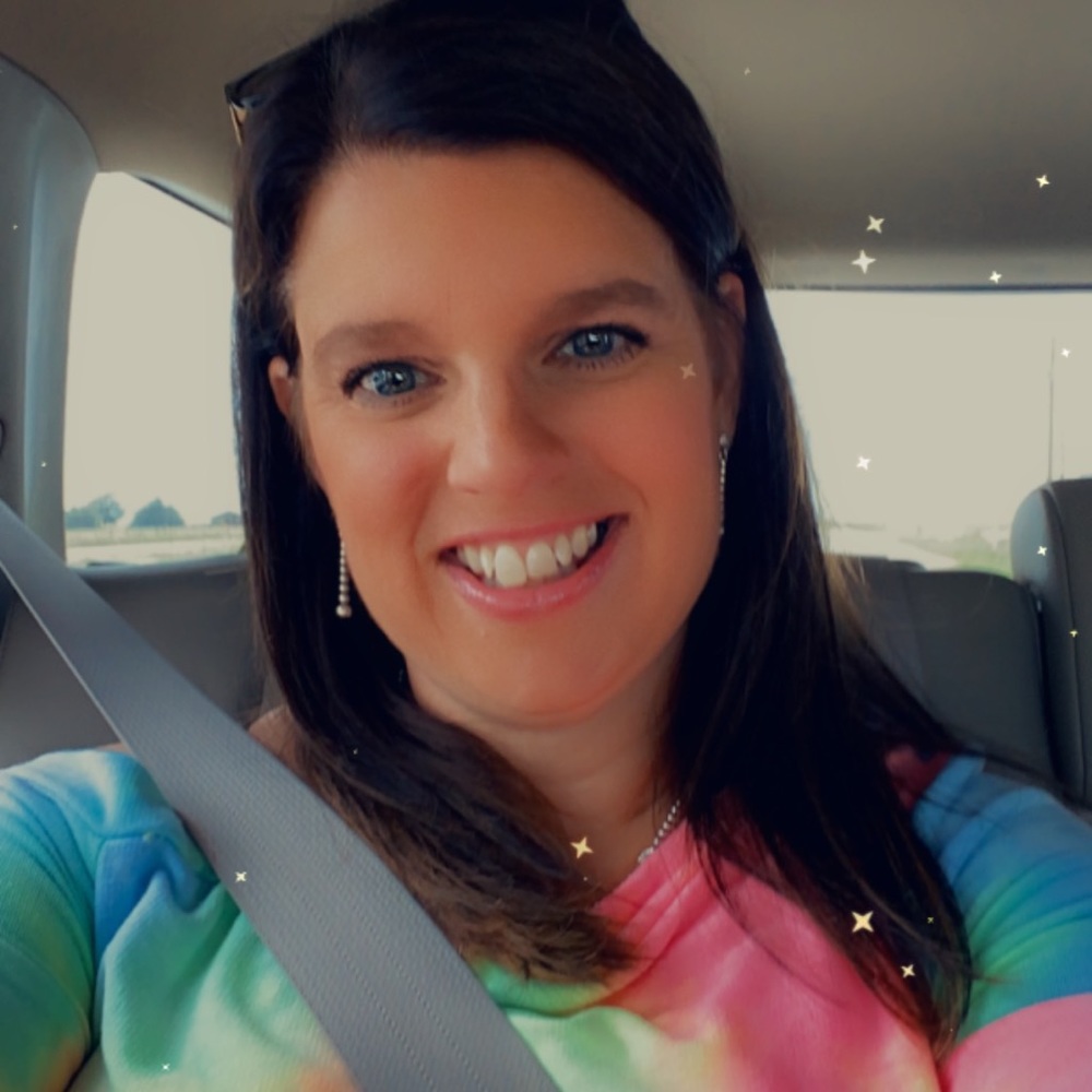 Meet your Posher, Alicia